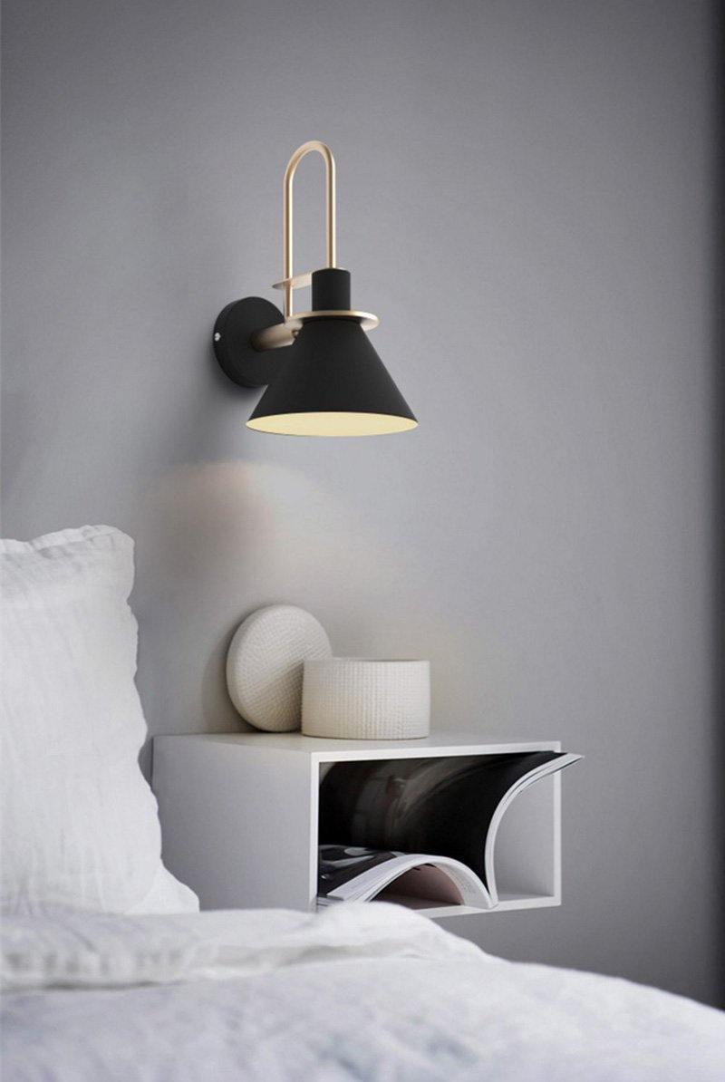 Solerine minimalistisk vägglampa i svart och guld