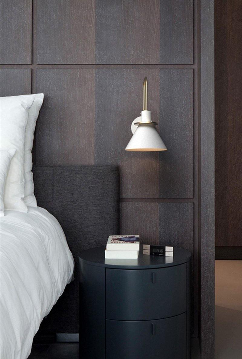 Solerine minimalistisk vägglampa i svart och guld