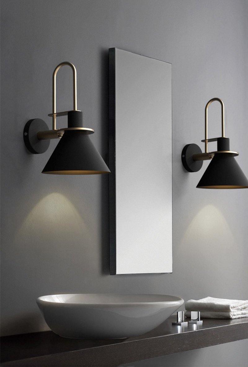 Solerine minimalistisk vägglampa i svart och guld