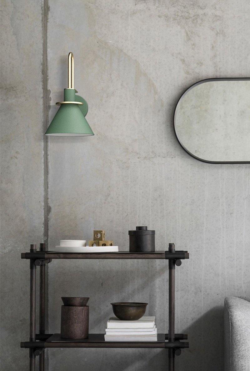 Solerine minimalistisk vägglampa i svart och guld