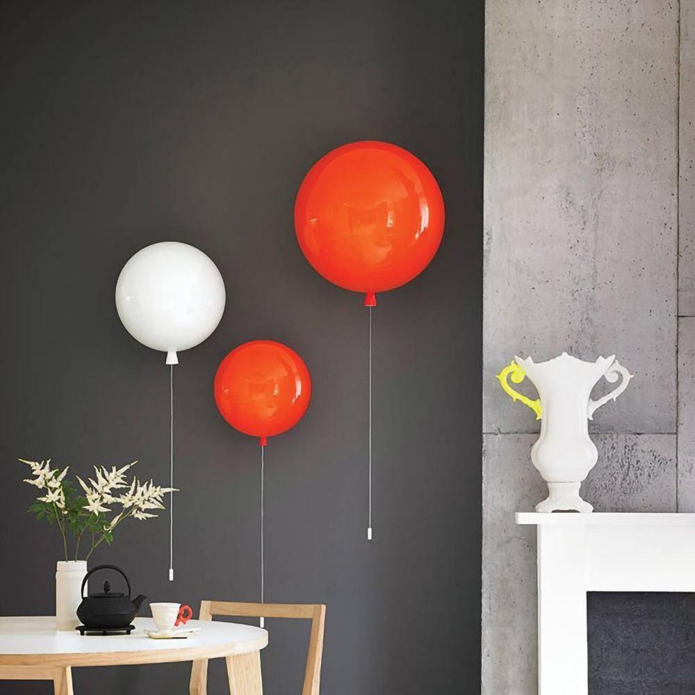 Luz de parede Kiri Cheerful Balloon Dream em plástico