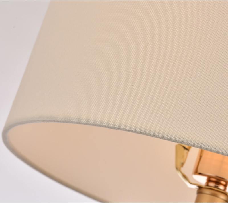 Selisise moderne bordlampe