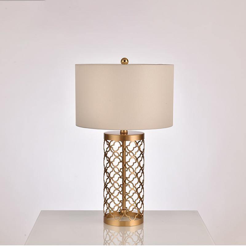 Selisise moderne bordlampe