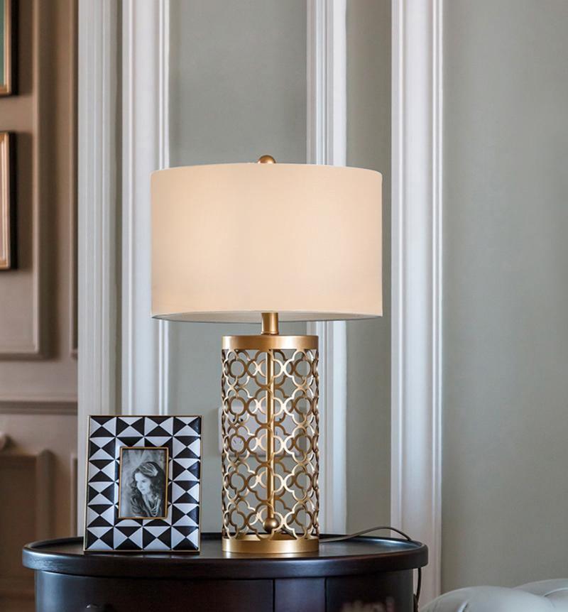 Selisise moderne bordlampe