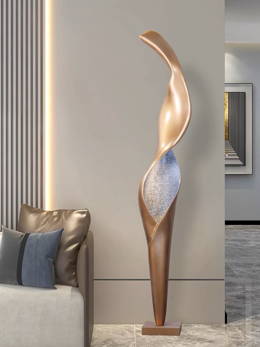 Orelinelle skulpturel gulvlampe i glasfiber