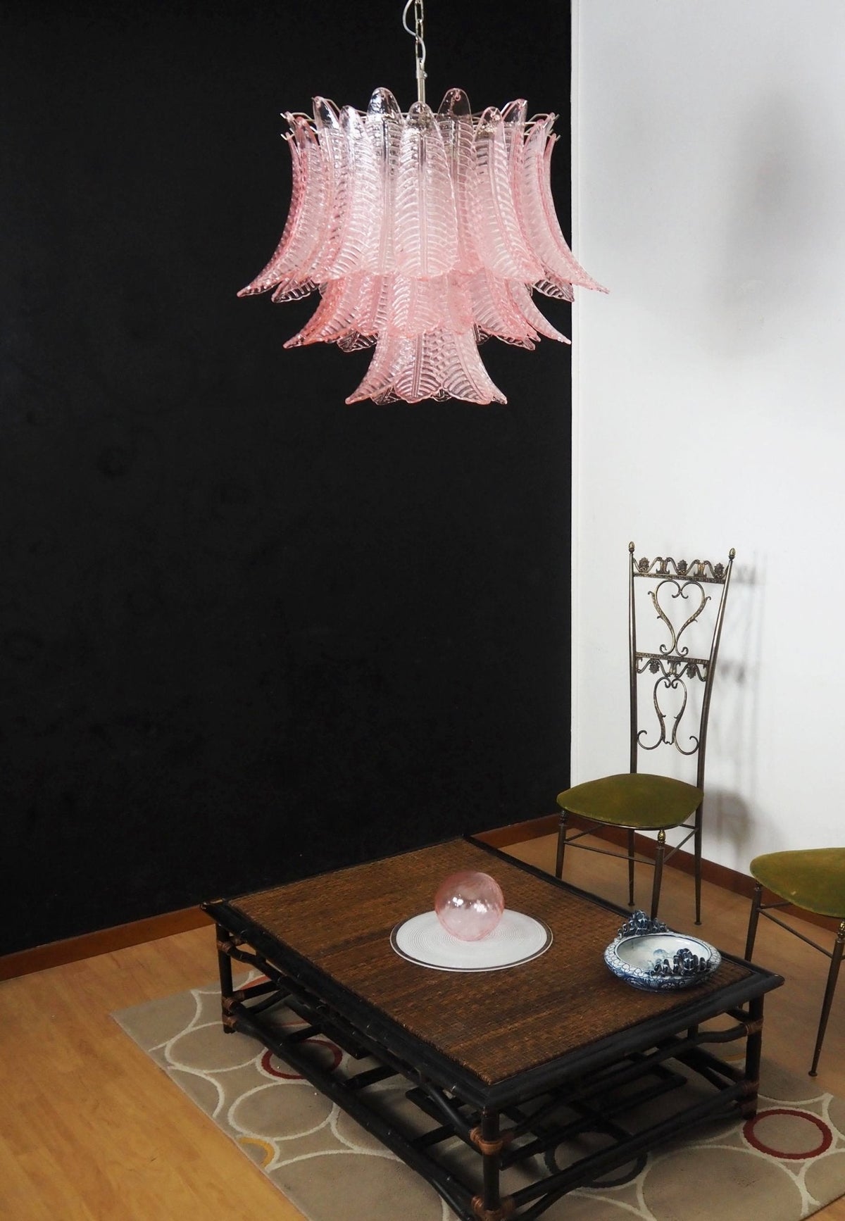 Candeeiro de teto Celiaria luxuoso gracioso de folhas de vidro rosa, com camadas