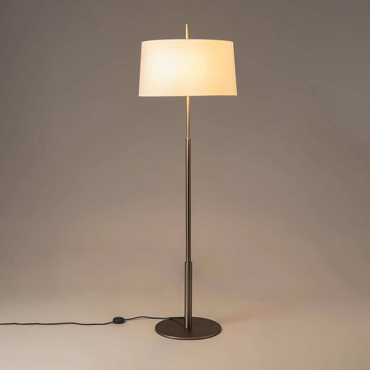 Brooks minimalistisk gulvlampe