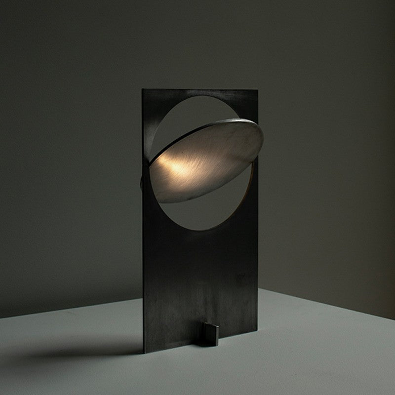 Sixor futuristisk stålbordlampe