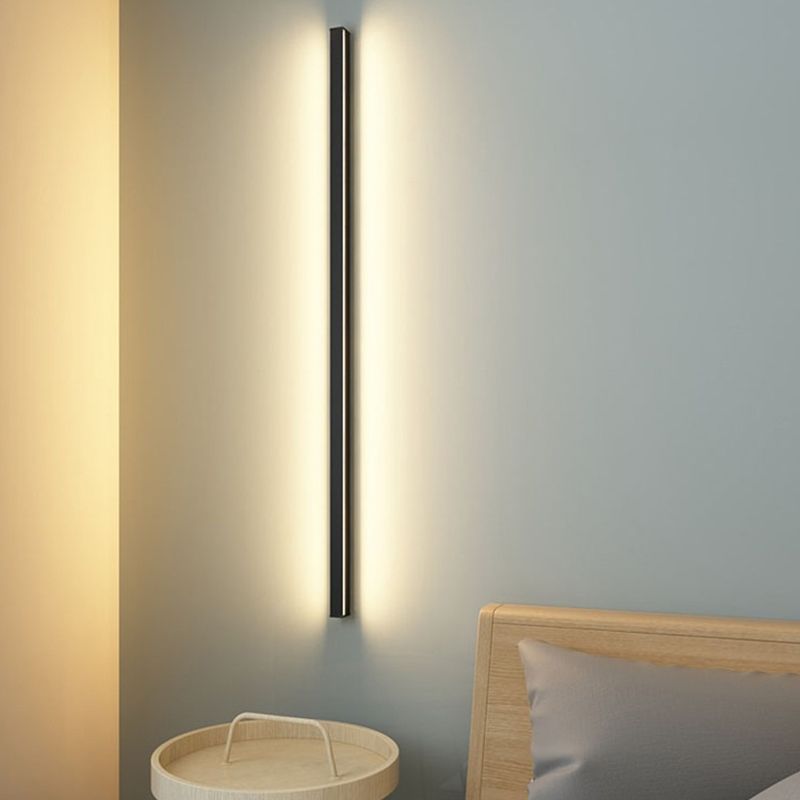 Arisha Minimalist Black Bar Mirror Front Vanity Wall Lamp, Metal/