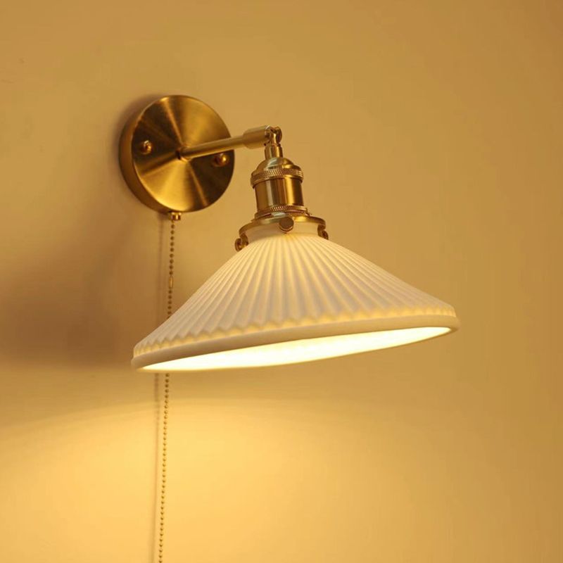 Arisha skrynklig nordisk modern byrålampa