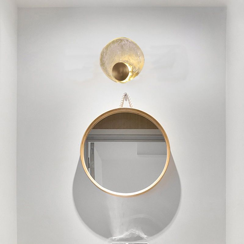 Kristy art deco-væglampe med globus i krystal og metal til soveværelset, guld