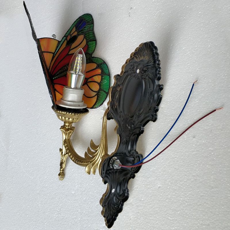 Arisha konstnärlig fjärilsformad vägglampa i metall/glas, röd/blå/flerfärgad/ljusblå