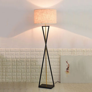 Eryn Retro Cylinder Tripod Metall Tyg Multi Color Golvlampa