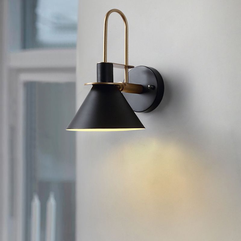Valentina vintage metalvæglampe med hornform, stue/soveværelse/badeværelse
