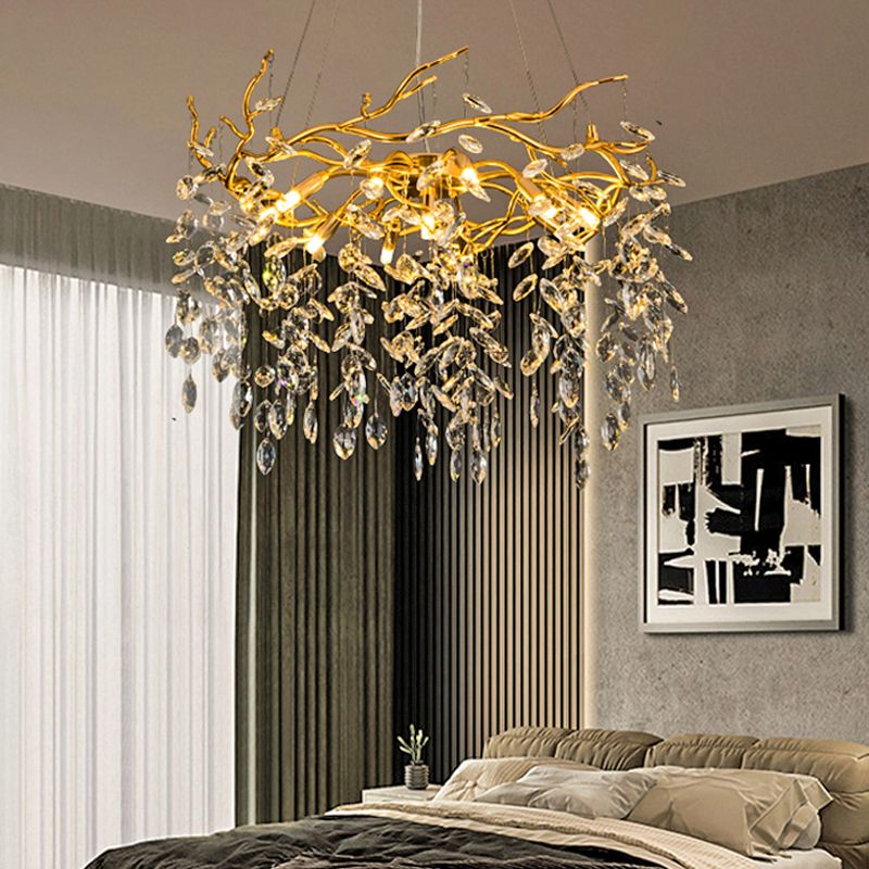 Kristy samtida ljuskrona av guld, glas och kristall