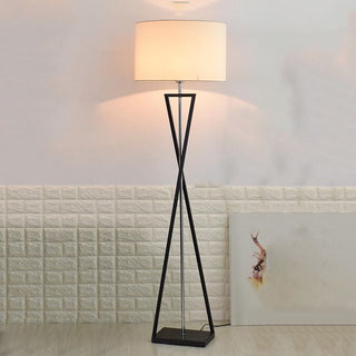 Eryn Retro Cylinder Tripod Metall Tyg Multi Color Golvlampa