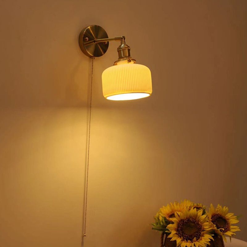 Arisha skrynklig nordisk modern byrålampa