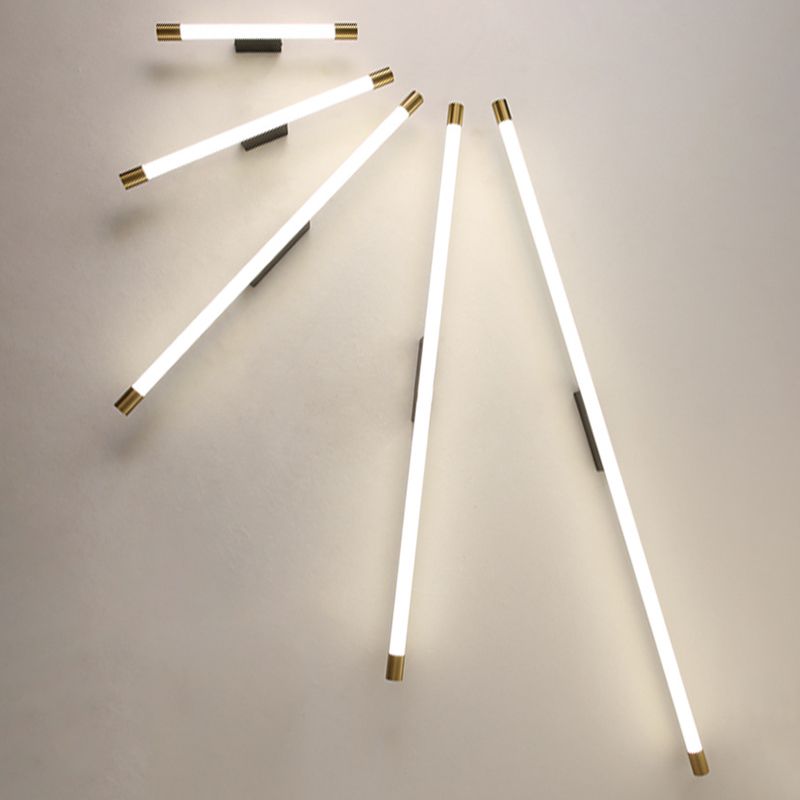 Arisha modern gyllene sminkspegelvägglampa med spegelfront, metall/