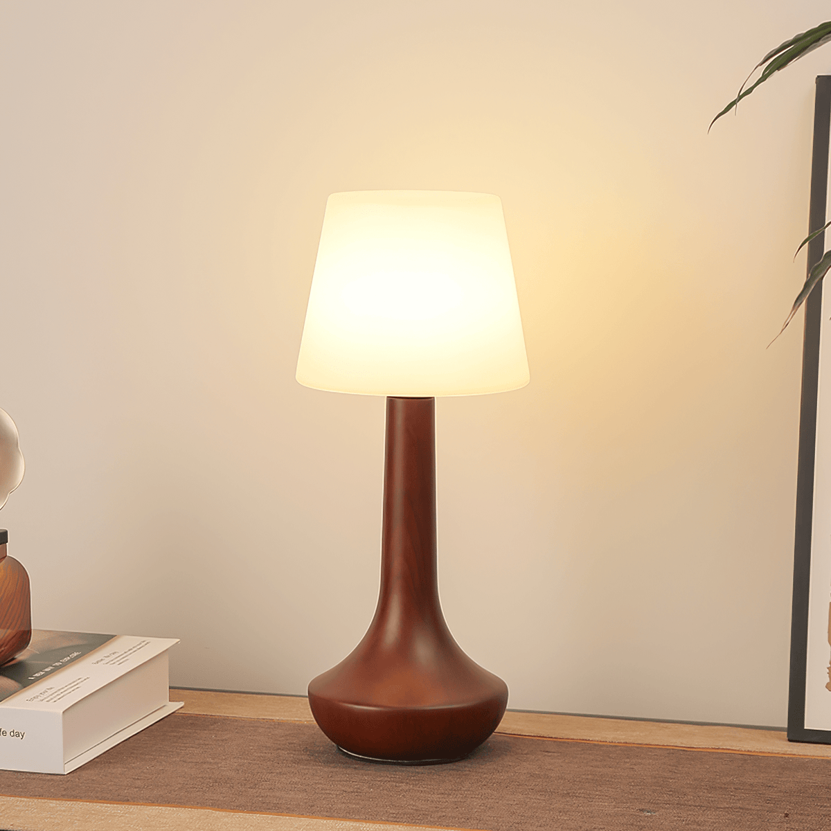 Bello retrobordslampa i trä