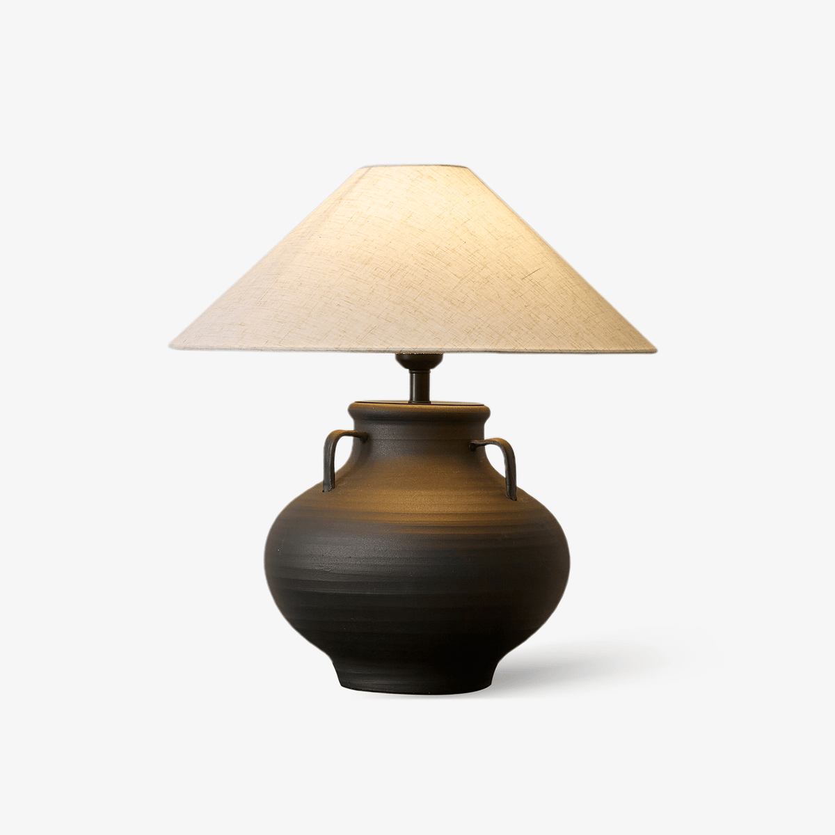 Clay rustik kegleformet krukke-bordlampe