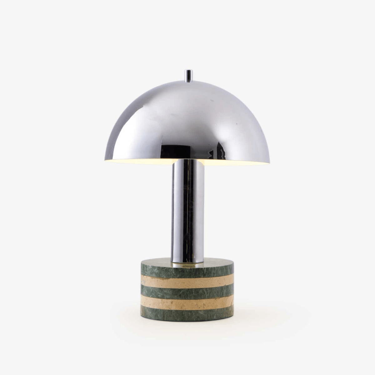 Strata-minimalistinen marmoripöytävalaisin