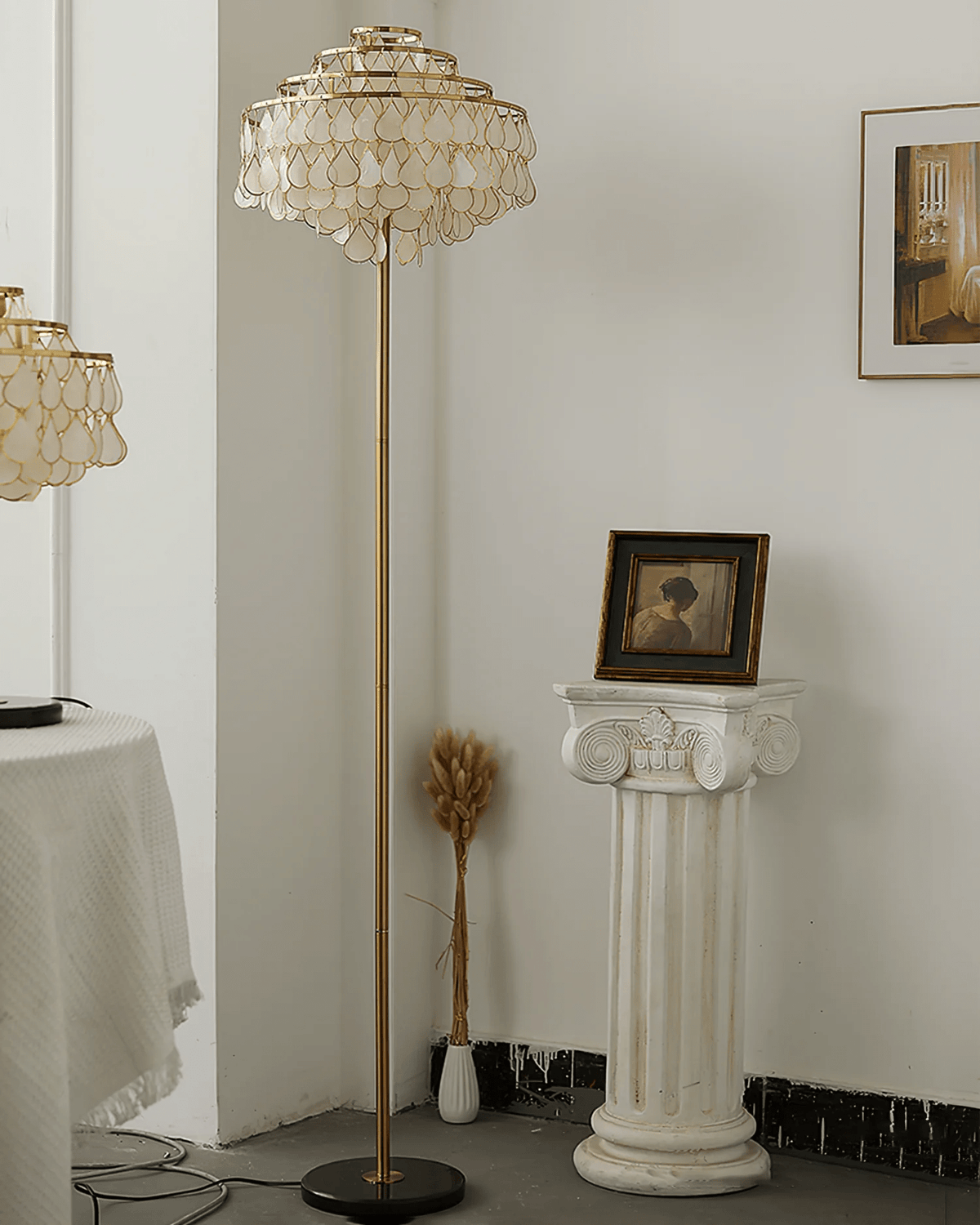 Luksus-gulvlampe med skal Emily