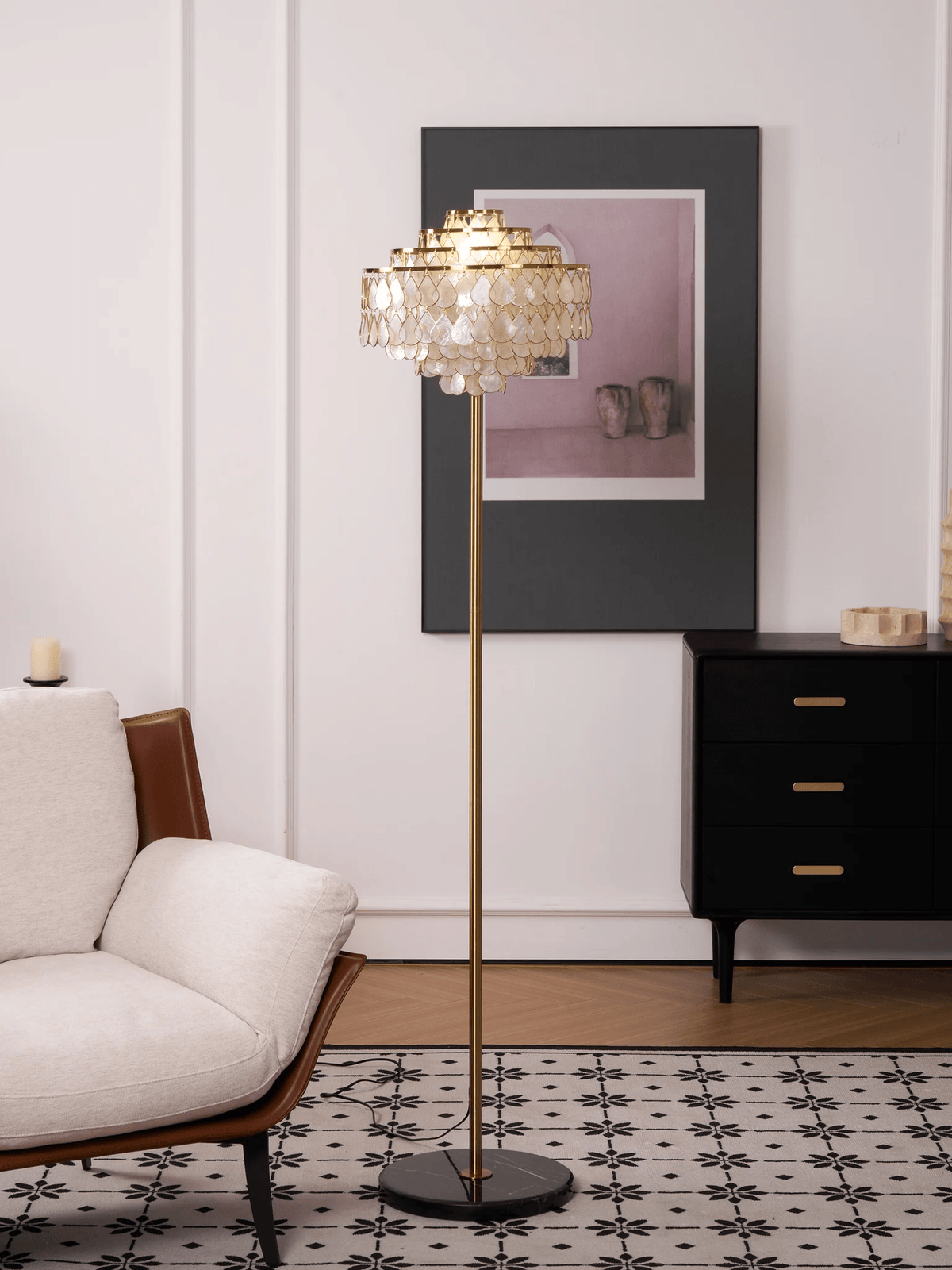 Luksus-gulvlampe med skal Emily