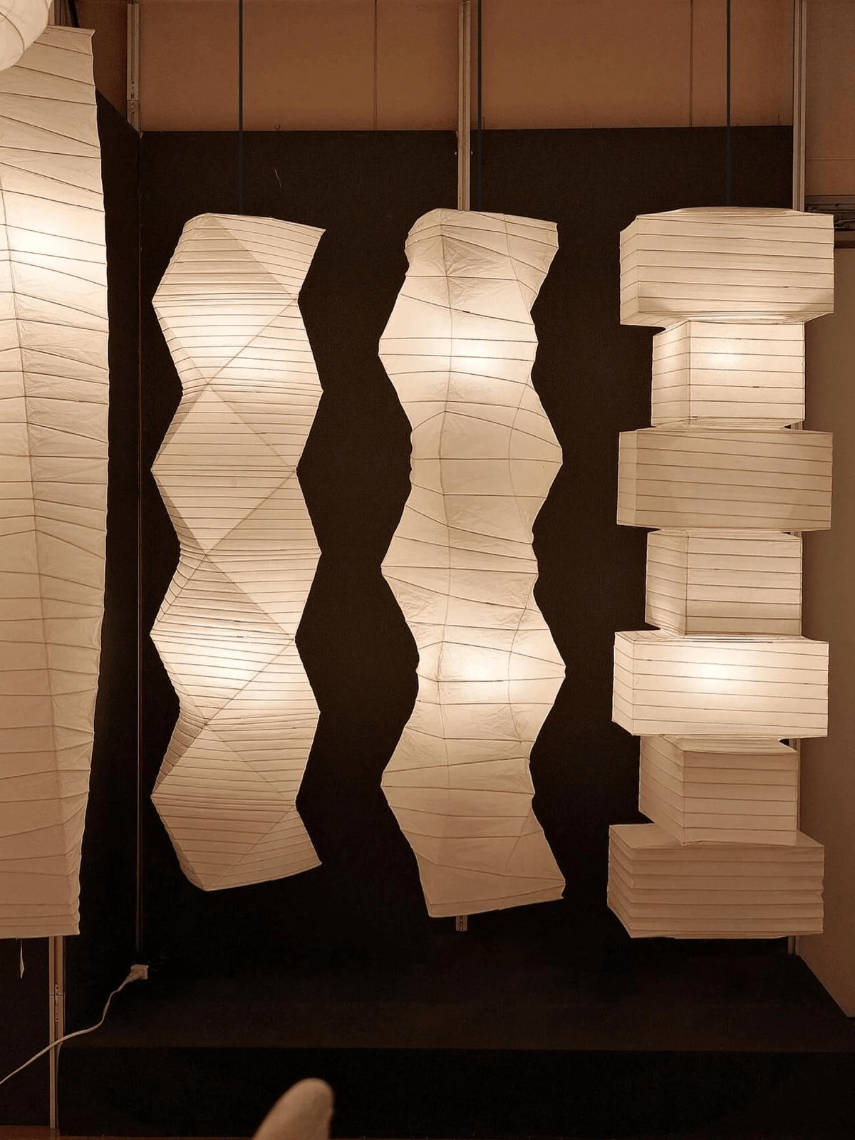 Piaeenne moderne pendellampe i papir