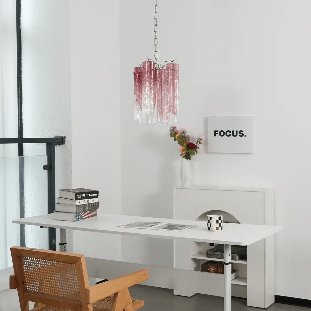 Lioroella lysekrone i Murano-glas med lyserød gradient