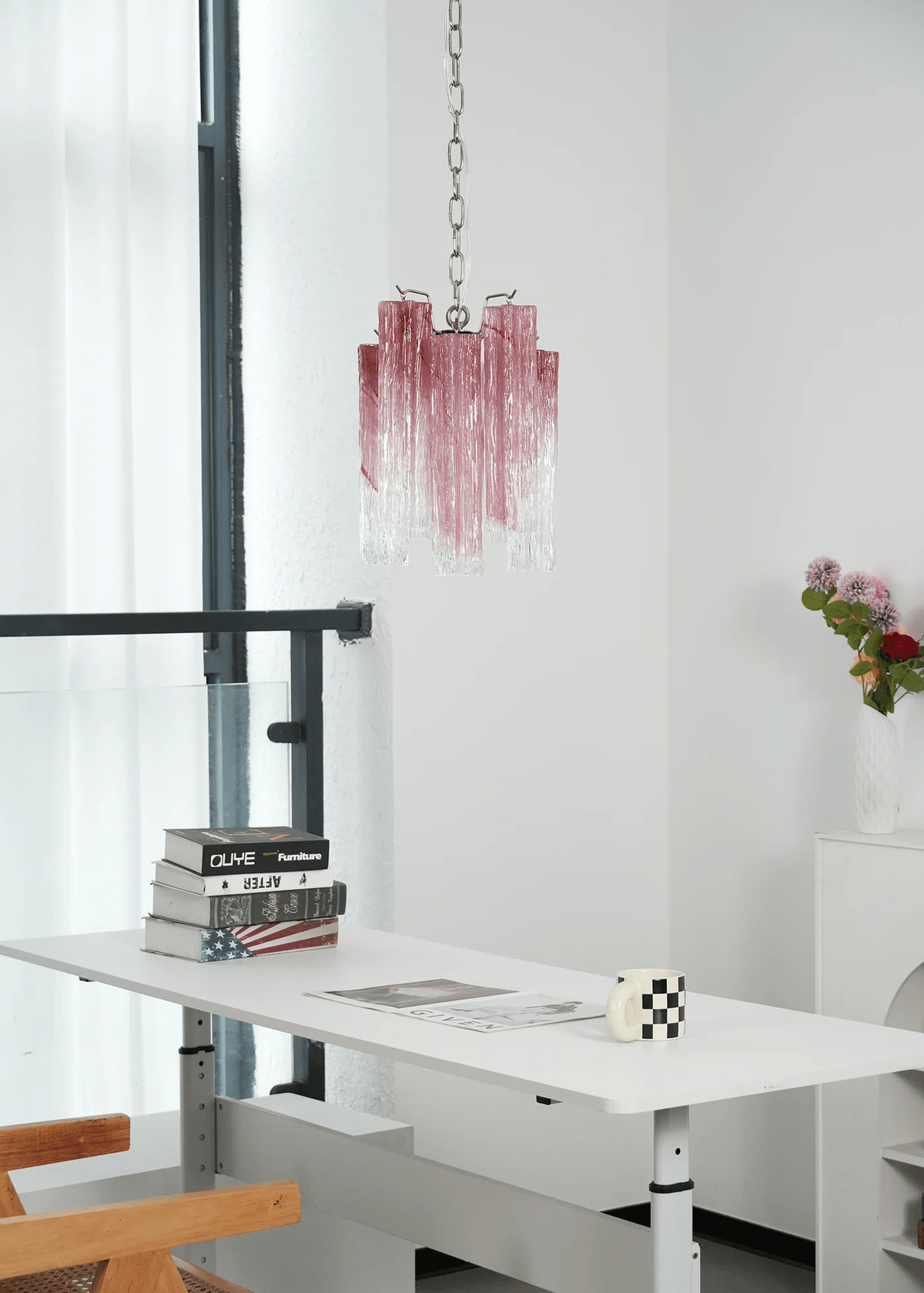 Lioroella lysekrone i Murano-glas med lyserød gradient