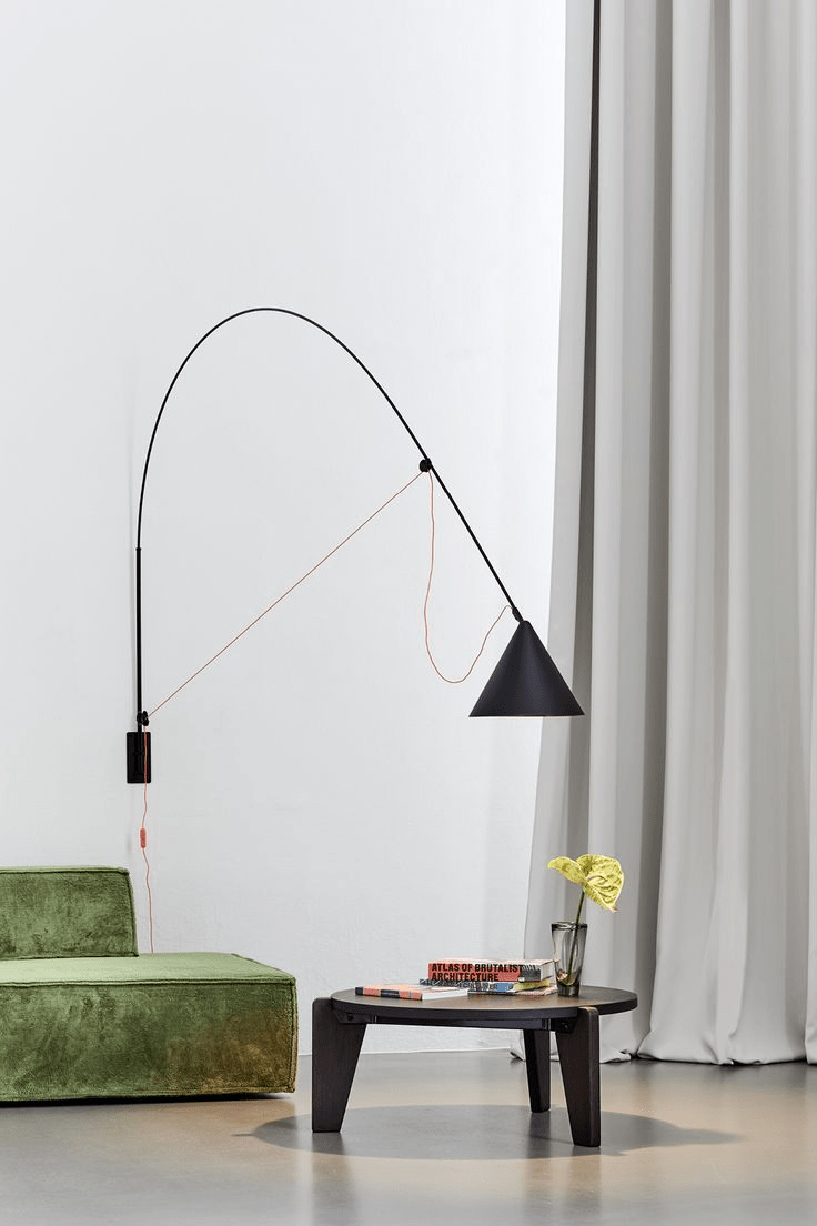 Candeeiro de parede minimalista com arco e cone Noraette