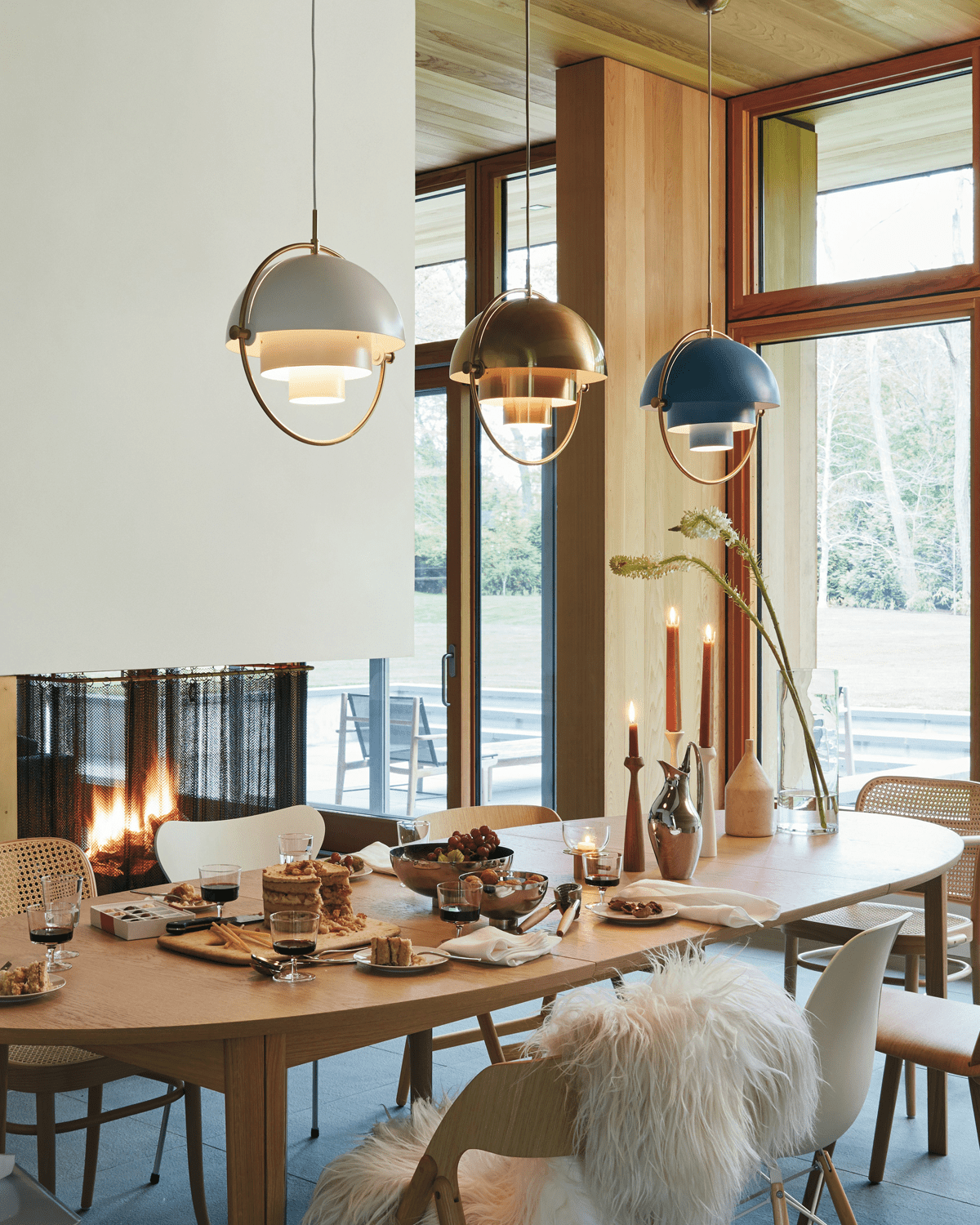 Miruaine pendellampe med deform kugle i guld