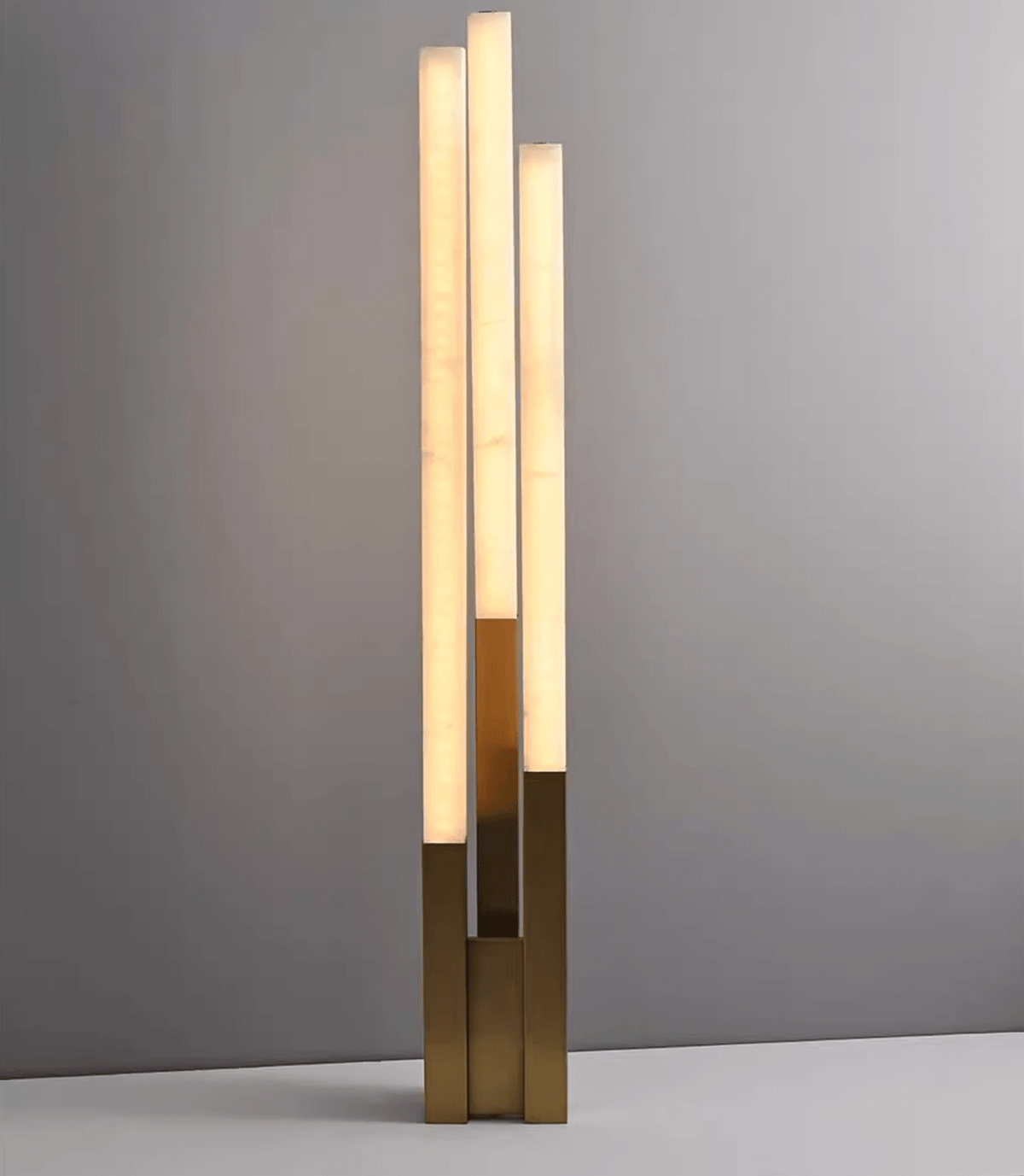 Callisto golvlampa i alabaster