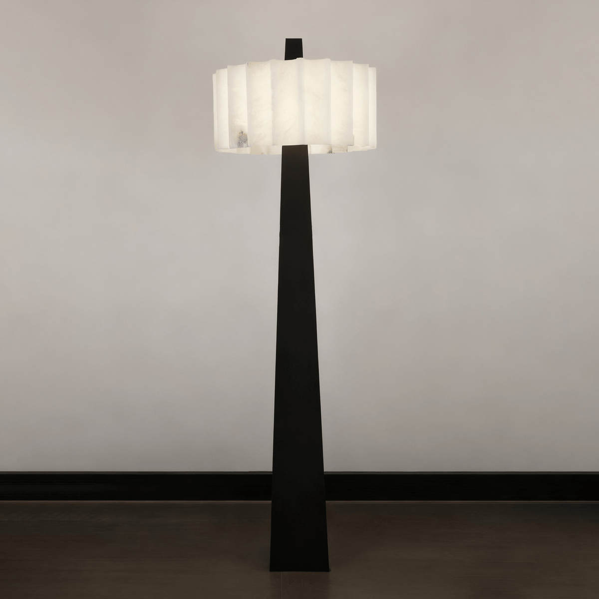 Nivalena-alabasterfold-gulvlampe