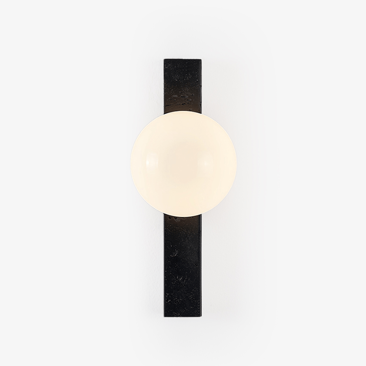 Zoshaira globe-væglampe i sort travertin