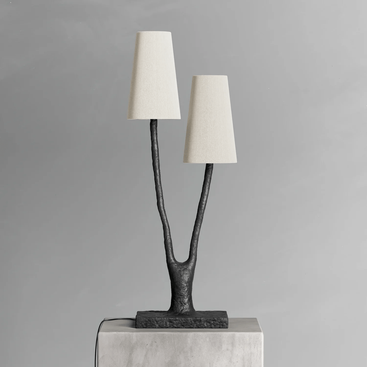 Branwen Roots-bordlampe