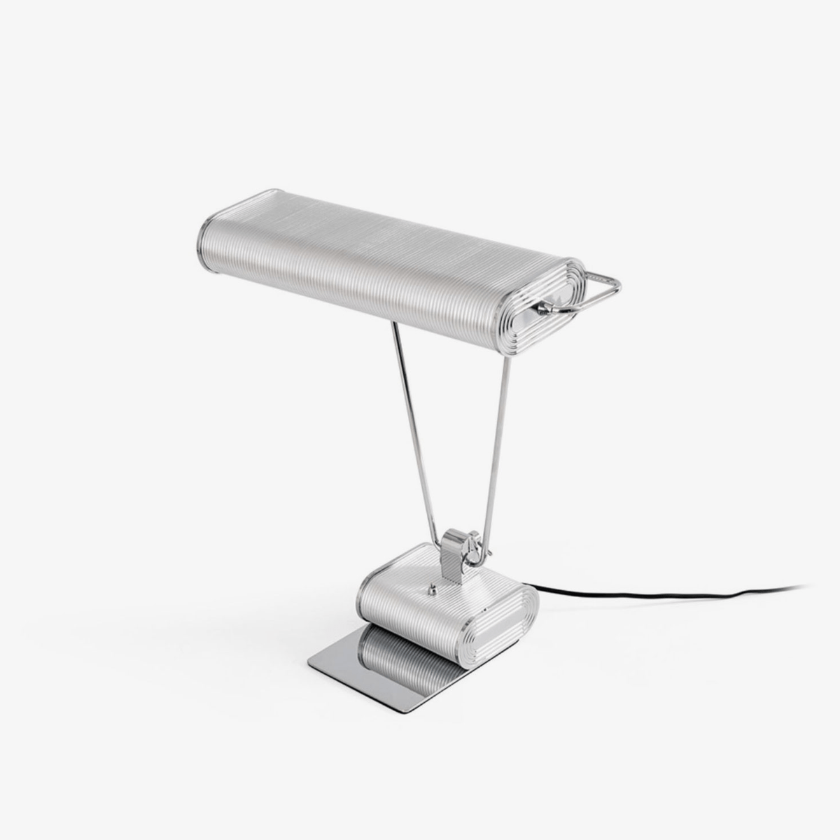 Norania krombordlampe med udkraget arm