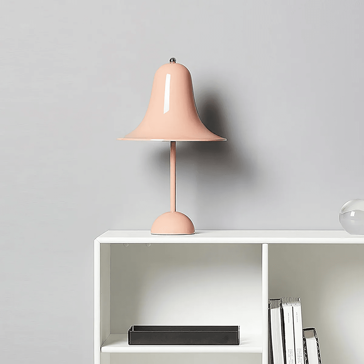 Pantop-klokkeformet bordlampe