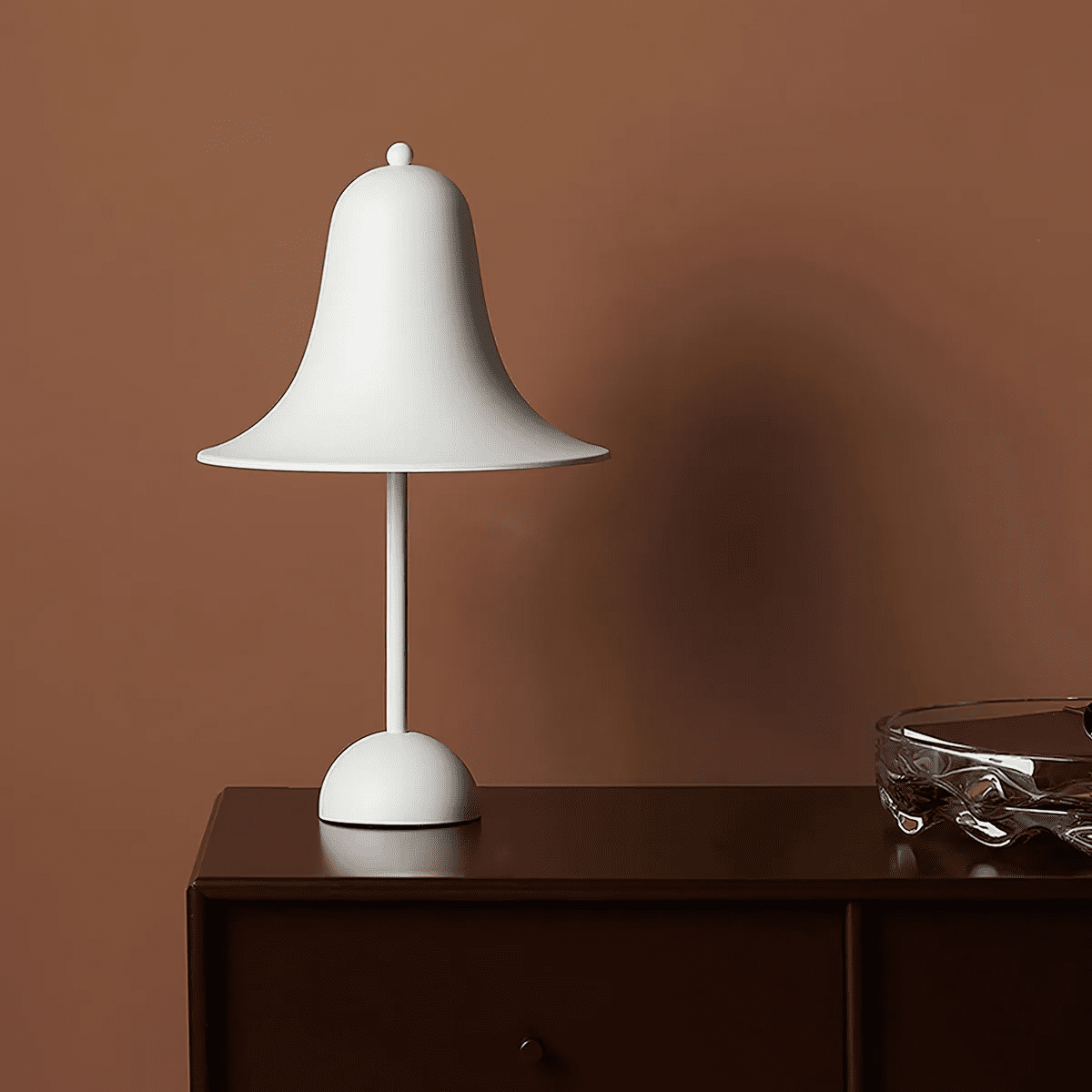 Pantop-klokkeformet bordlampe