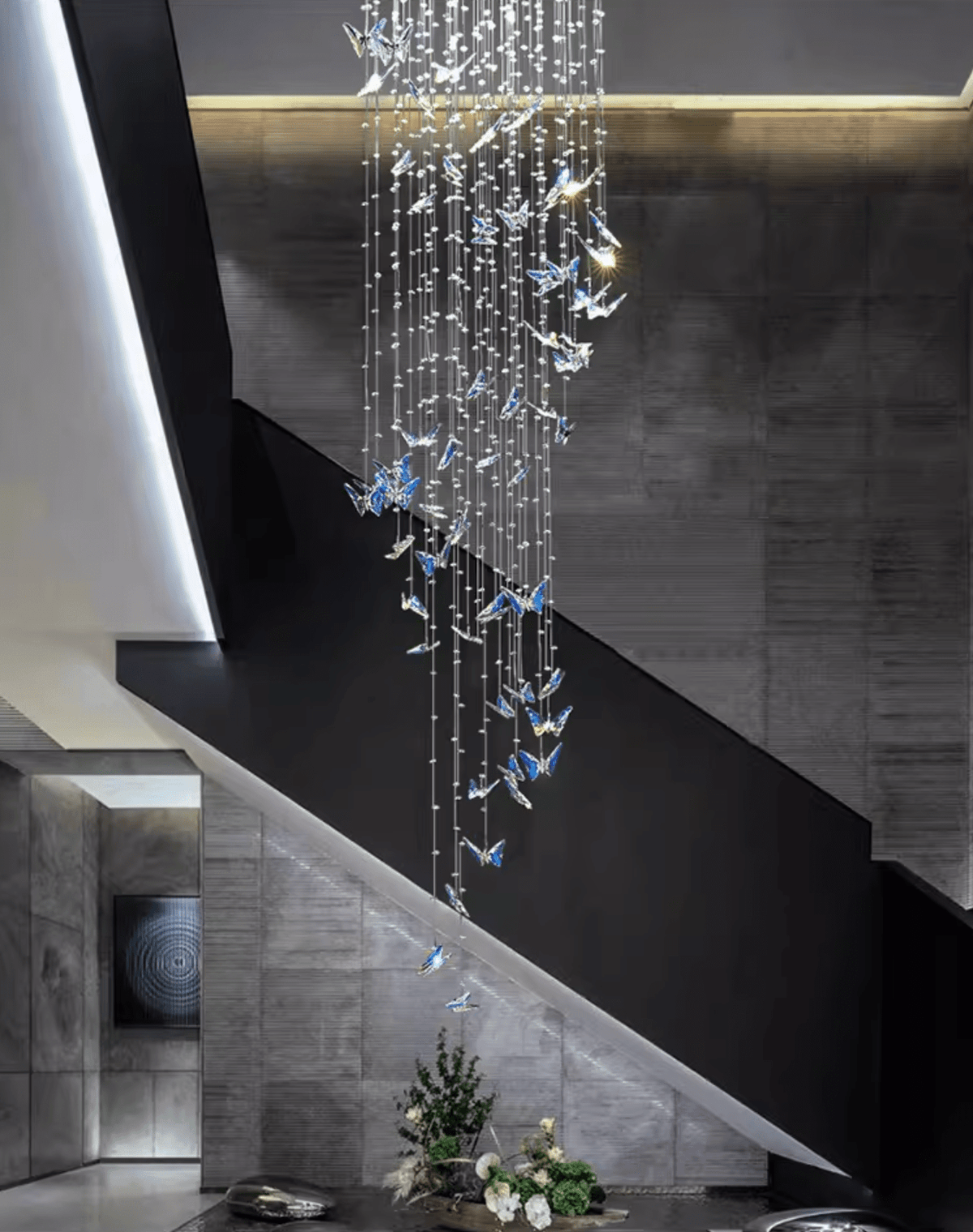 Volans-lysekrone med sommerfugle- og krystalglasdesign