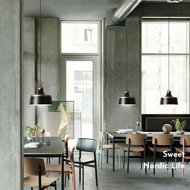 Valentina modern färgglad enkel pendellampa med metallskärm