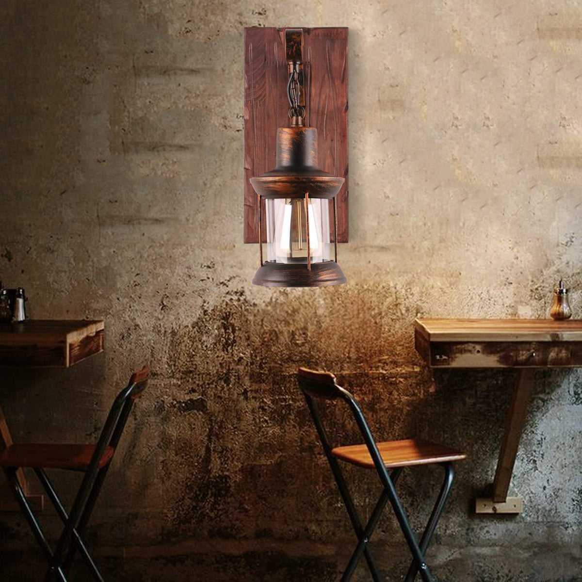 Austin vintage vägglampa i klassisk industriell lanternform, metall