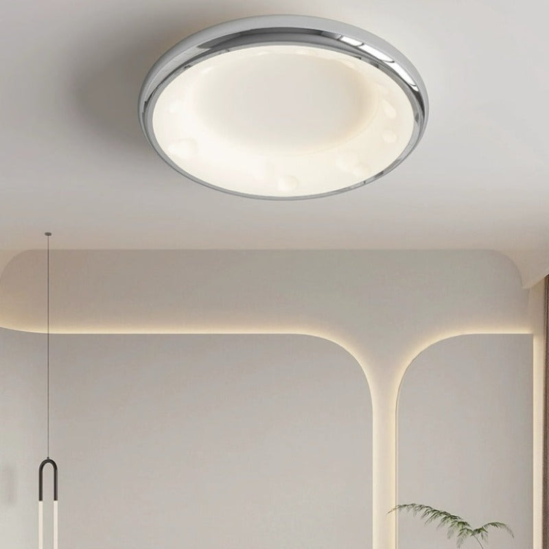 Arisha moderne LED-loftslampe i hvidt metal til soveværelse