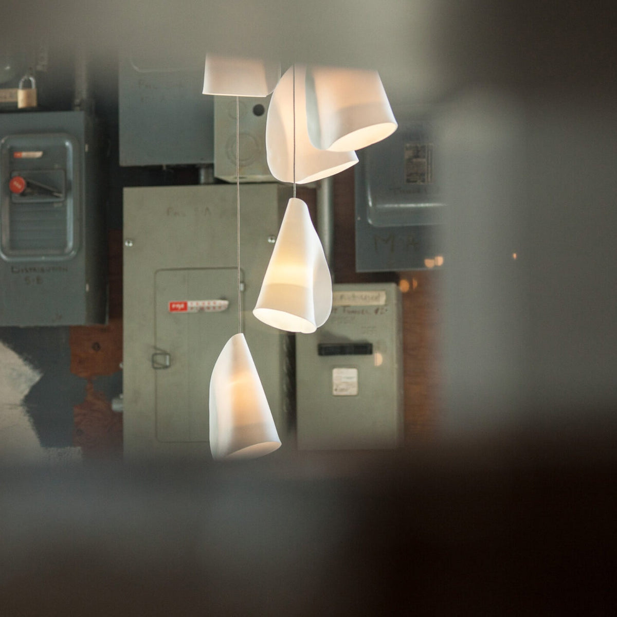 Olshaion geometrisk keramisk taklampa