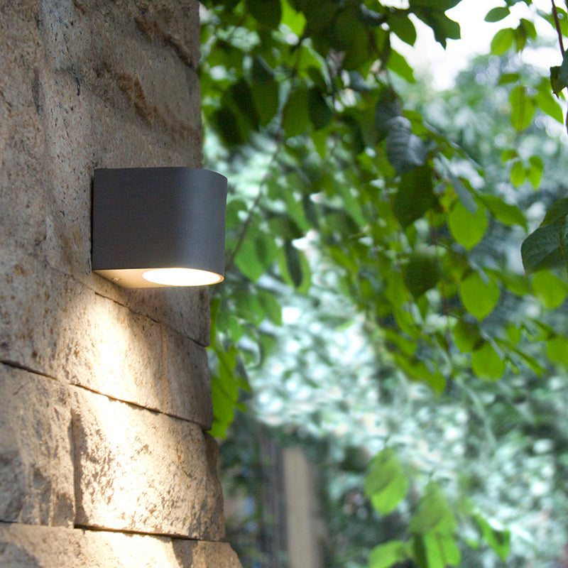 Koraq Minimalist Square Outdoor Wall Lamp, Black