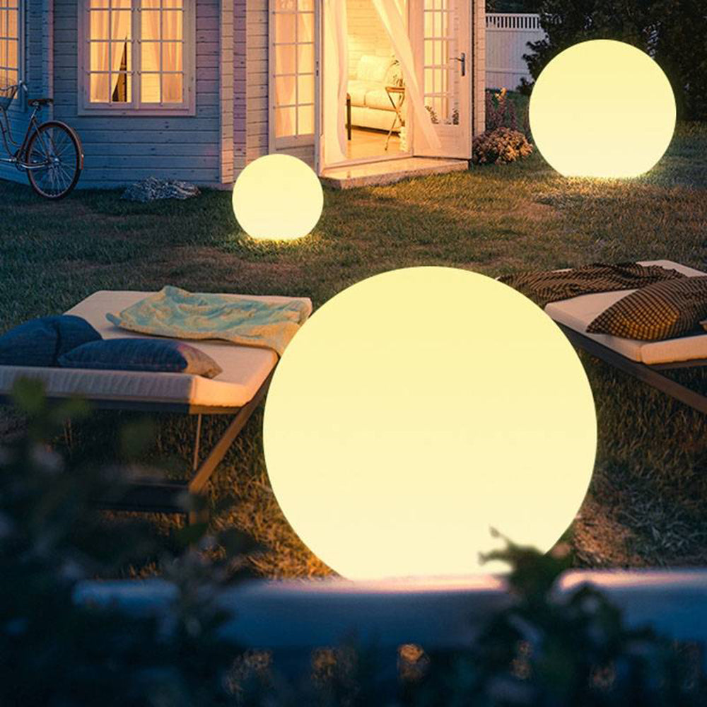 Ray minimalistisk klotformad LED-utomhusbelysning, harts, vit