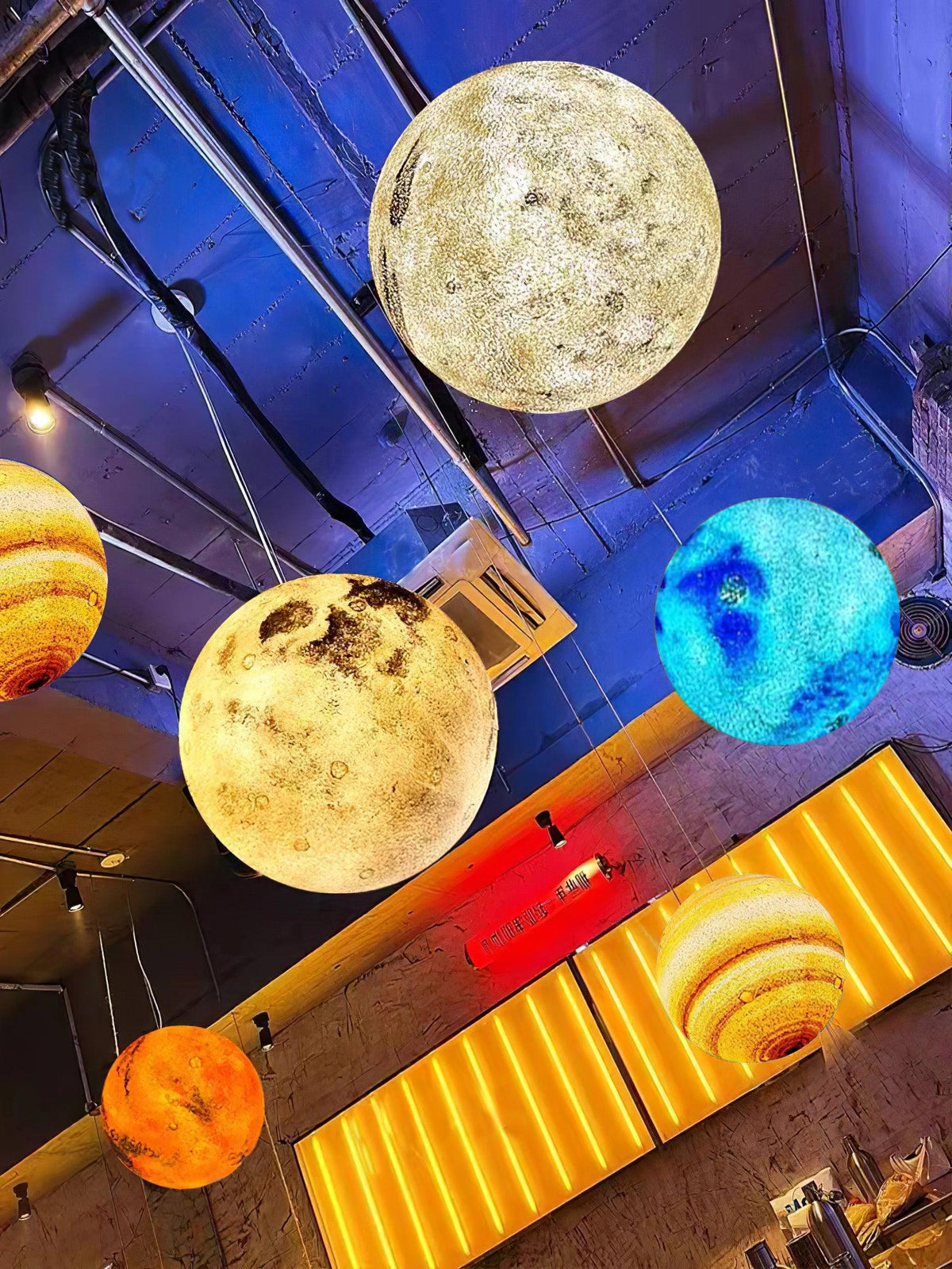 CosmoSphere planetarisk pendellampe