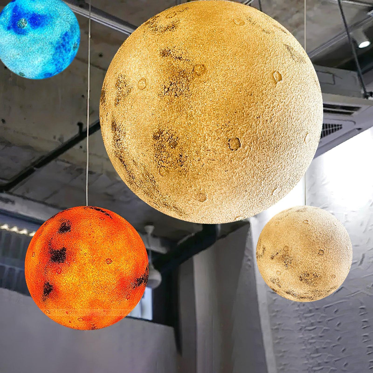 CosmoSphere planetarisk pendellampe