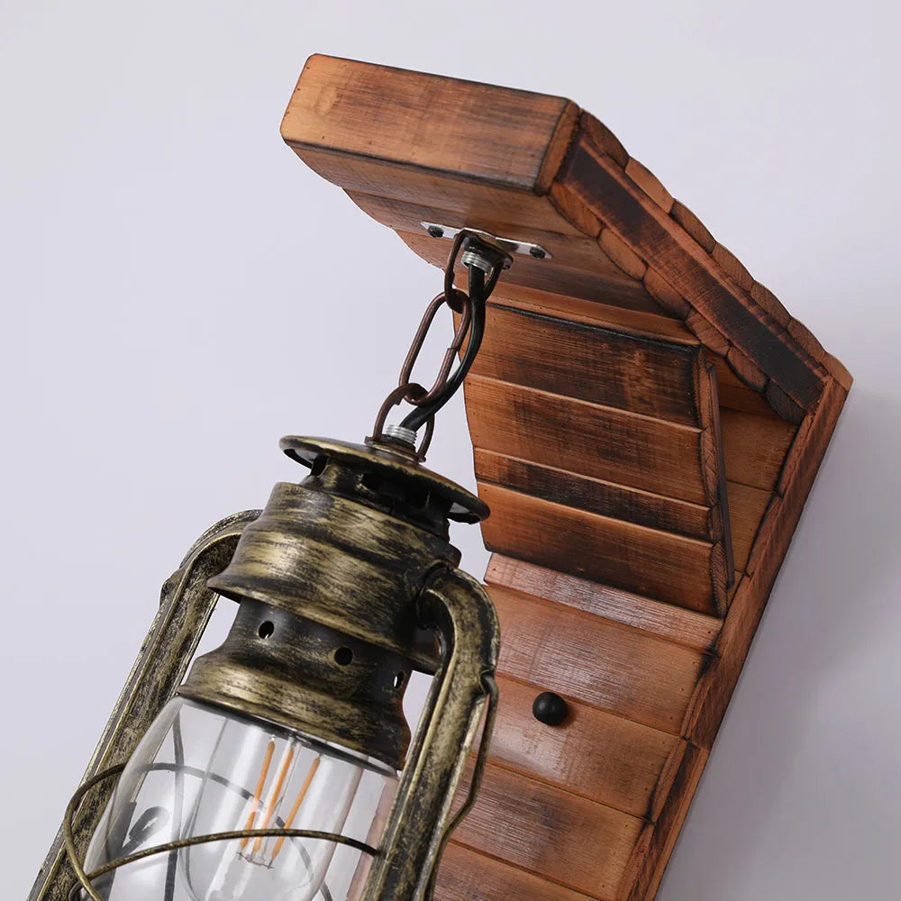 Orlena vägglampa lykta vintage rustik trä