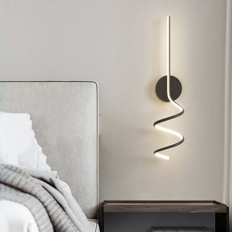 Arisha moderne LED-væglampe med spiralformet kunstmotiv, sort og hvid